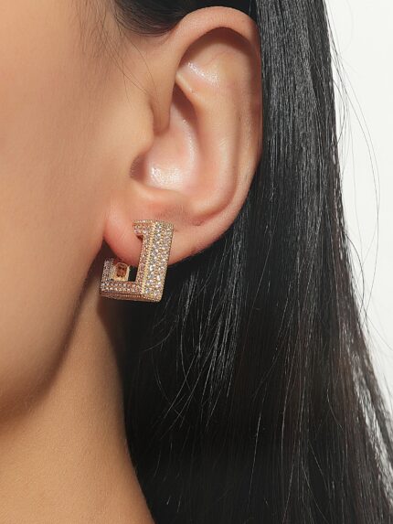 Imported Radiant Square Luxe Earrings – Crystal Perfection in Gold Square Luxe Earrings
